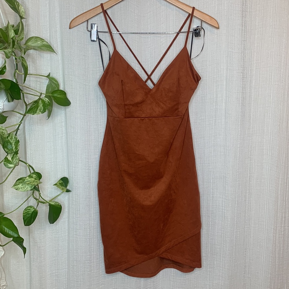🔸 Lovely Day rust faux suede criss cross mini dress NWT